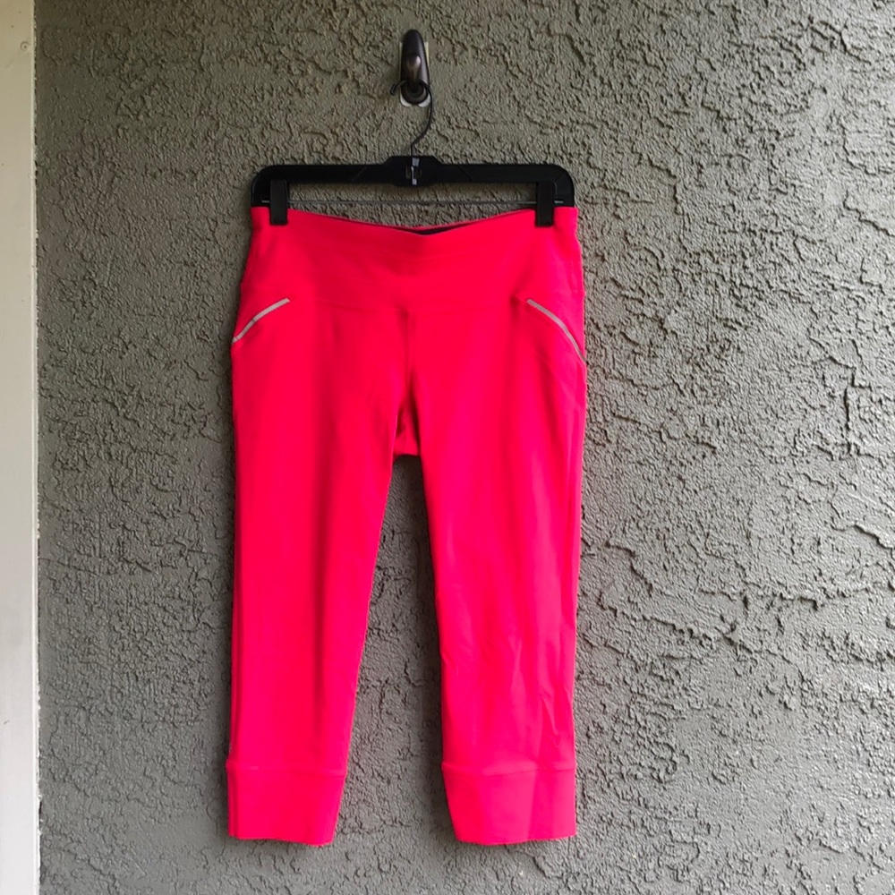 Athleta Relay Capris